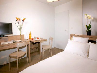 Comfort Suites Cannes Mandelieu ภายนอก รูปภาพ